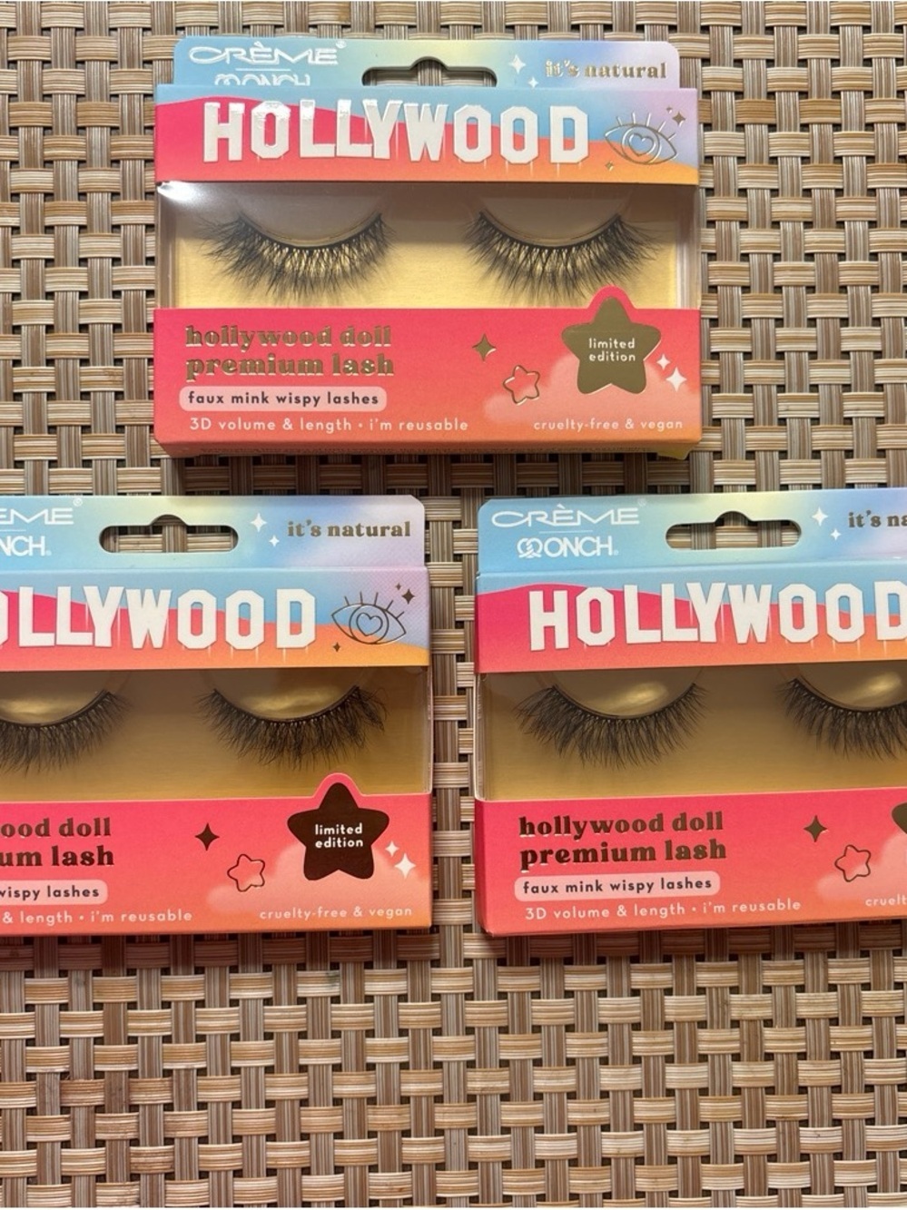Crème Conch Hollywood Doll Premium Lashes – Black (3-Pack)